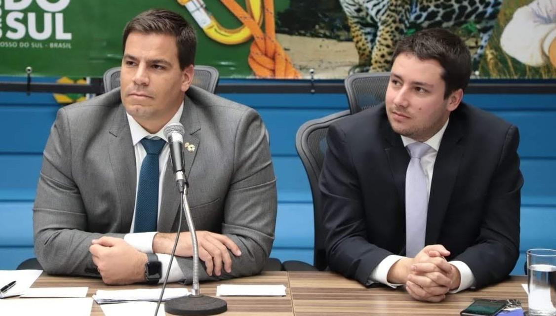 Juiz aceita denúncia contra Contar, volta atrás e marca audiência; acusação contra Catan vai ao TJ.