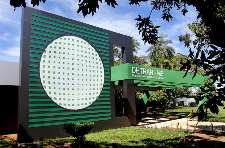 No ar: boletim da primeira semana de abril do Detran Mais Perto, Mais Eficiente.