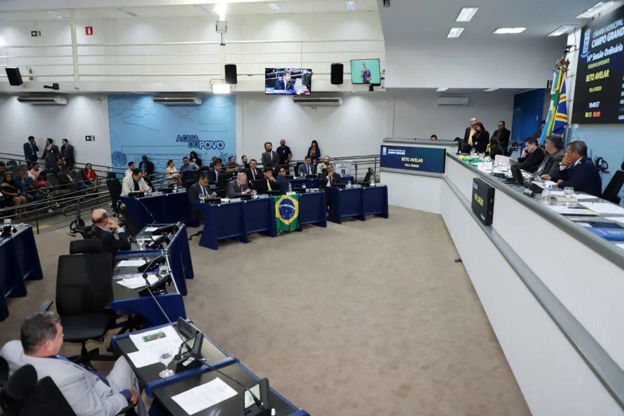 Prefeitura encaminha para Câmara criação de 7º conselho e  novo contrato para estacionamento.