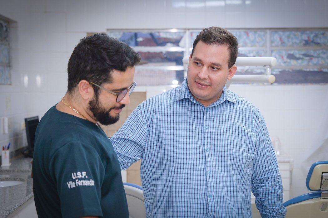 Vereador William Maksoud ouve moradores na UBS da Vila Fernanda.