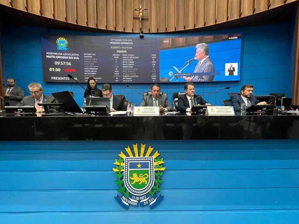 Aprovado projeto que prorroga recadastramento do Conta de Luz Zero.