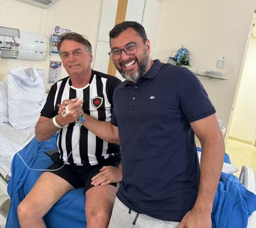 Bolsonaro será transferido para hospital de SP após ser internado em Manaus.