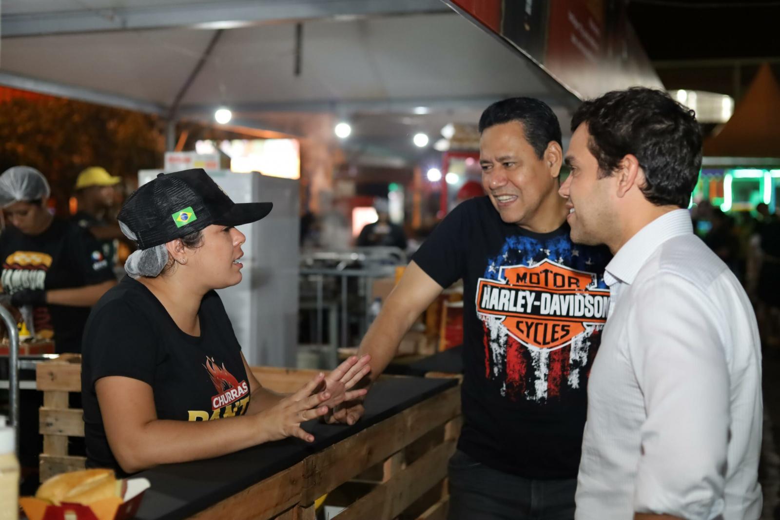Dia Municipal do Hambúrguer: Vereador Clodoilson Pires celebra a gastronomia de Campo Grande.