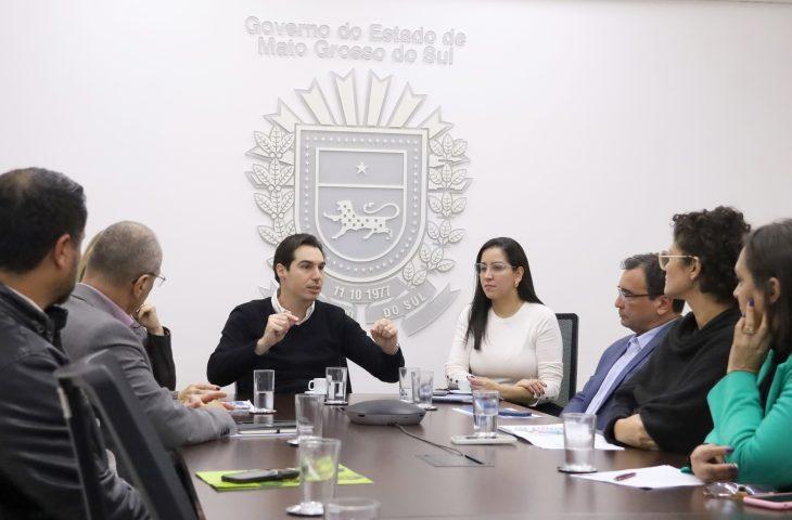 Metas para 2024: Secretaria de Governo avalia andamento de ações previstas em contrato de gestão.