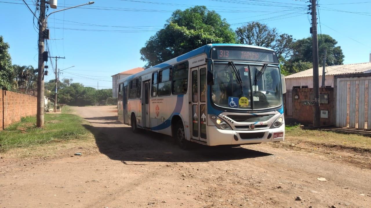 Moradores festejam licitação para mais uma etapa de pavimentação de ruas no Jardim Tarumã.