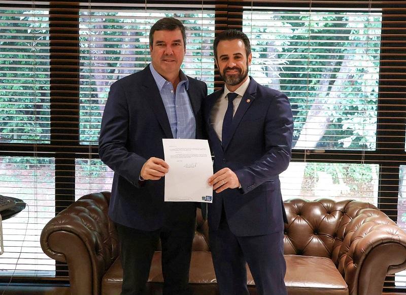 Romão Avila Milhan Junior toma posse como procurador-geral de Justiça do MPMS.