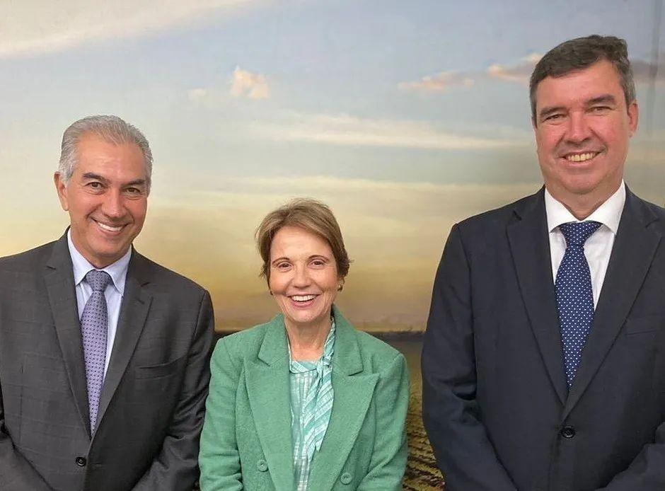 Após conversa com o ex presidente Jair Messias  Bolsonaro,  Reinaldo Azambuja e o Governador Eduardo Riedel,  marca encontro com Tereza Cristina.