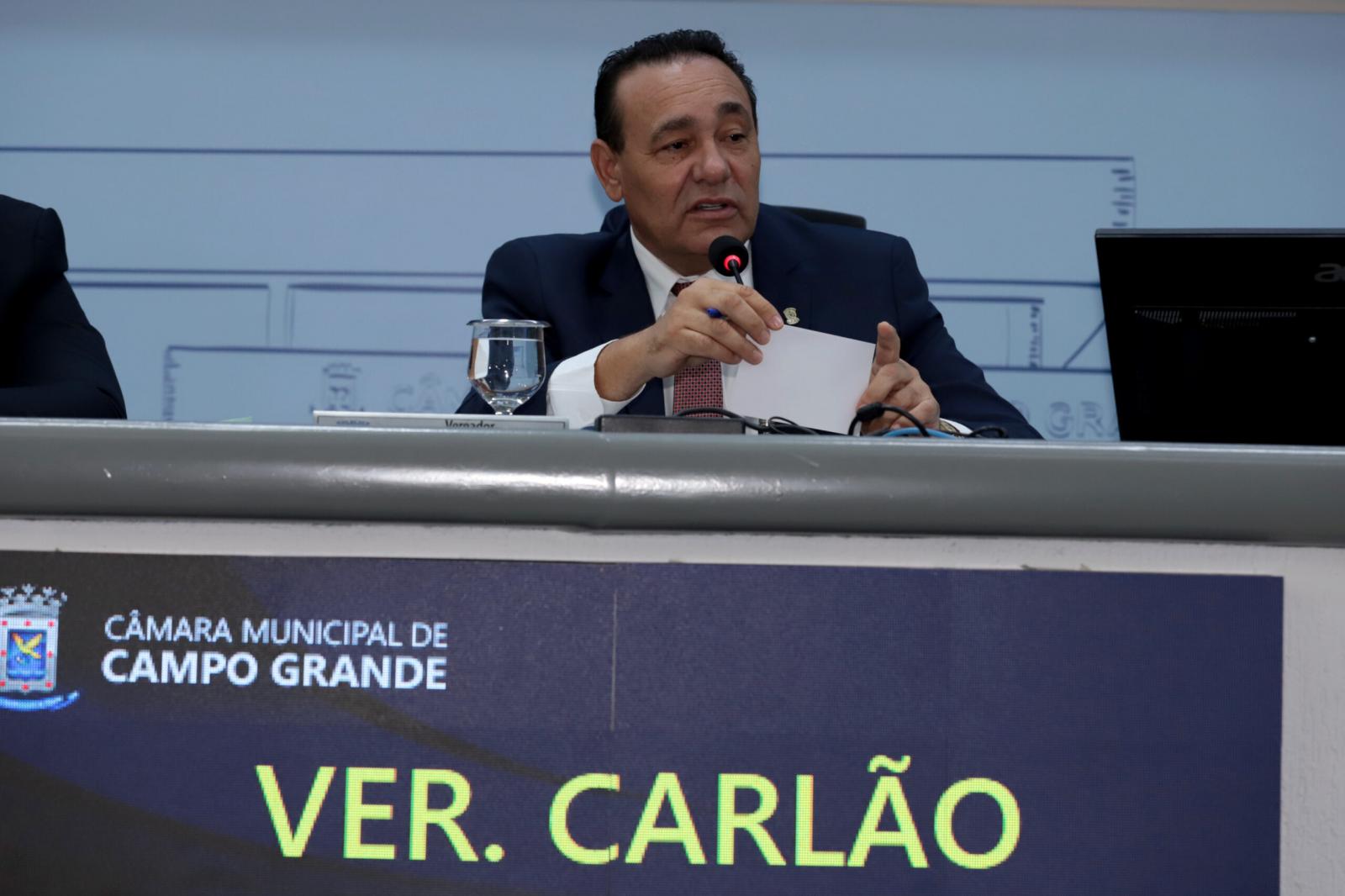 Aprovado PL do vereador Carlão prevendo notificação dos agentes de trânsito antes da autuação aos veículos parados de forma irregular nos bairros.
