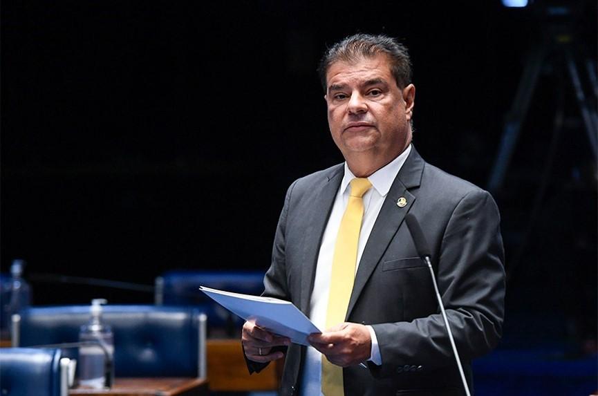 Juiz frustra estratégia de Nelsinho para anular promissória e eleva dívida para R$ 6,6 milhões.