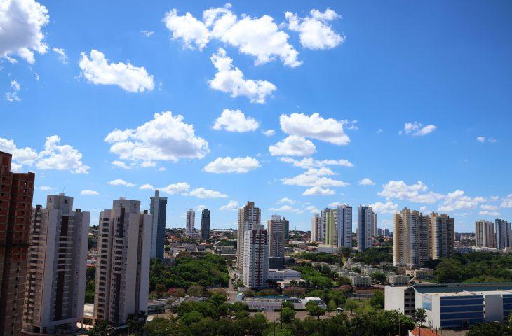 Terça-feira tem previsão de tempo firme, com sol e nebulosidade em Mato Grosso do Sul.