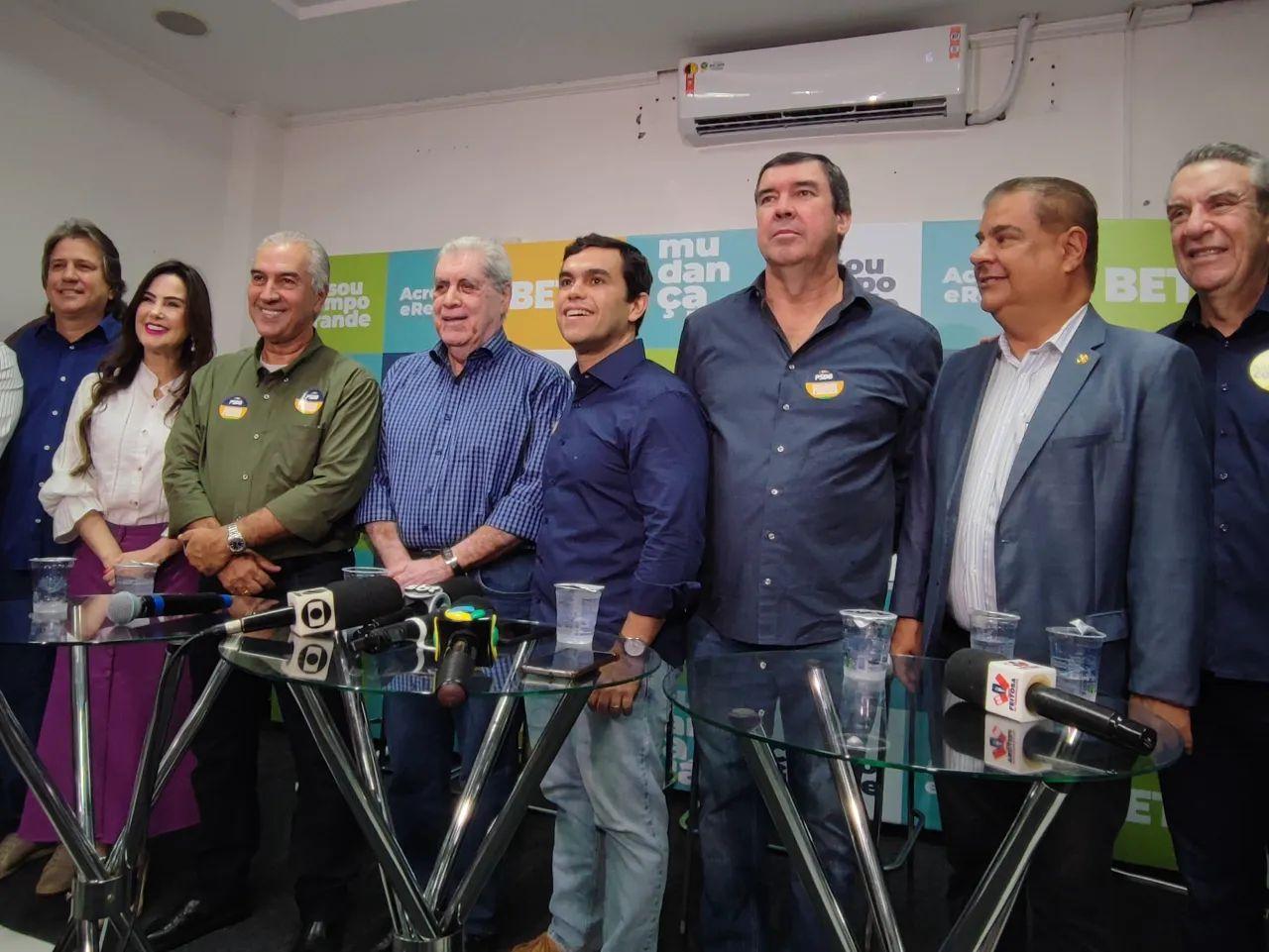 Beto  Pereira vai fazer da cidade de Campo Grande a melhor capital do País, diz Nelsinho Trad em discurso no evento de lançamento do Beto.