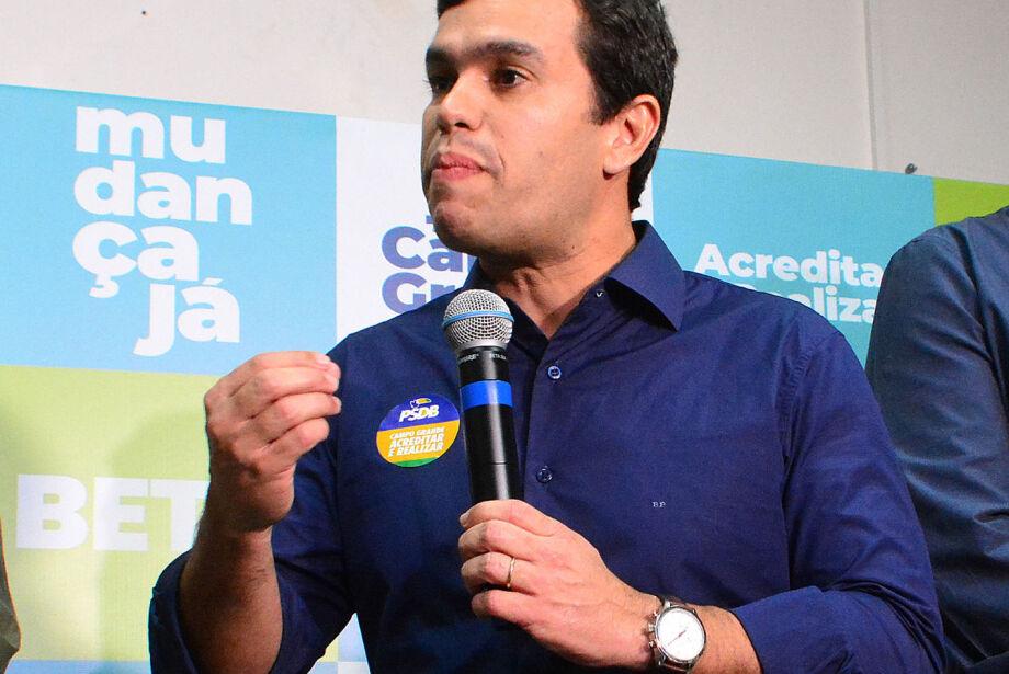 TCE divulga lista que pode deixar Beto Pereira inelegível.