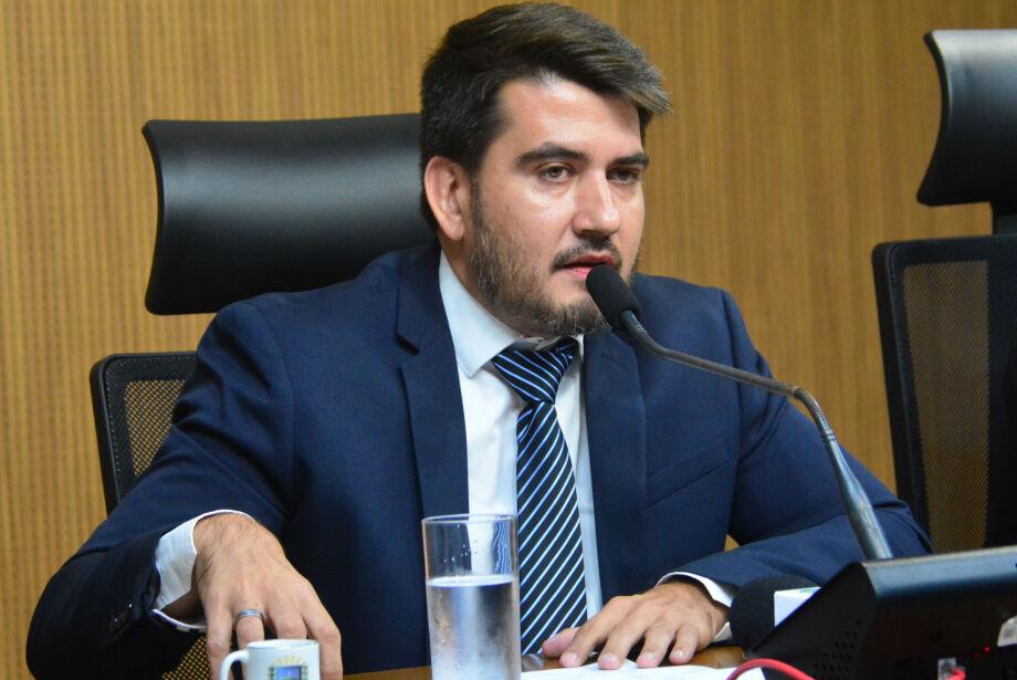 Bens declarados de candidato bolsonarista mais que triplicam em dois anos.
