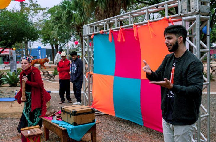 Inclusivo, Festival de Inverno de Bonito teve tradução simultânea em Libras e áreas reservadas.