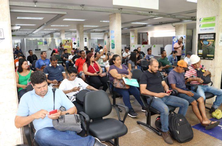 Equipes de RH contratam funcionários no Feirão da Empregabilidade da Funtrab na terça.