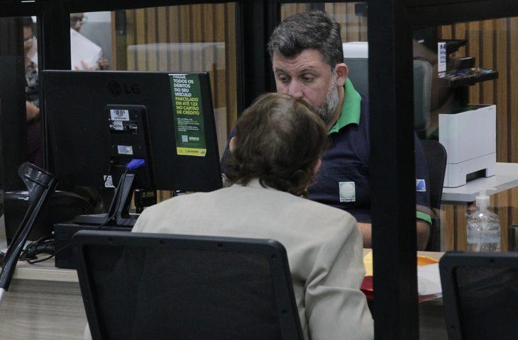 Para alterar dados na CNH é preciso agendar atendimento em agência do Detran.