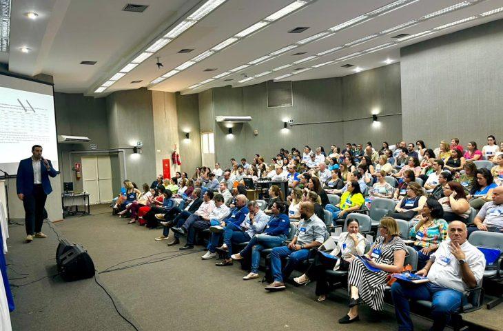 Governo de MS debate impactos da expansão econômica na saúde pública do Estado.