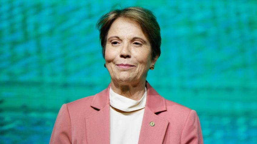 Tereza Cristina desconversa, mas não descarta disputar a presidência em 2026.