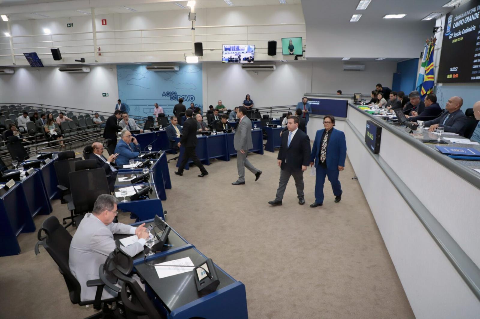 Vereadores aprovam cinco projetos na sessão desta quinta-feira.