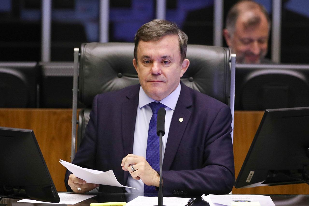 Após explosão em frente ao STF, Vander Loubet diz que atos extremistas precisam ‘ter consequências’.