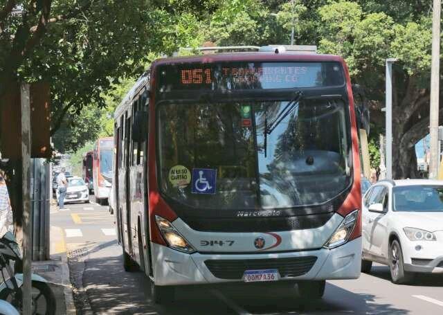 Consórcio Guaicurus cobra reajuste da tarifa para evitar paralisação dos ônibus.