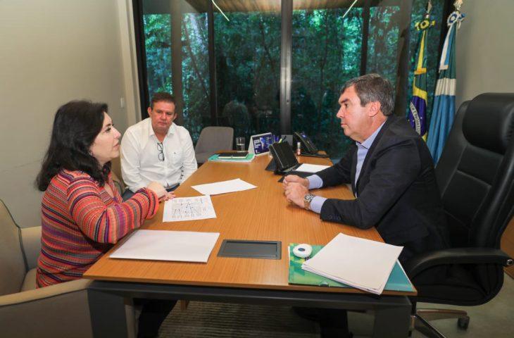 Governo de MS e ministra discutem investimentos e andamento das obras federais no Estado.