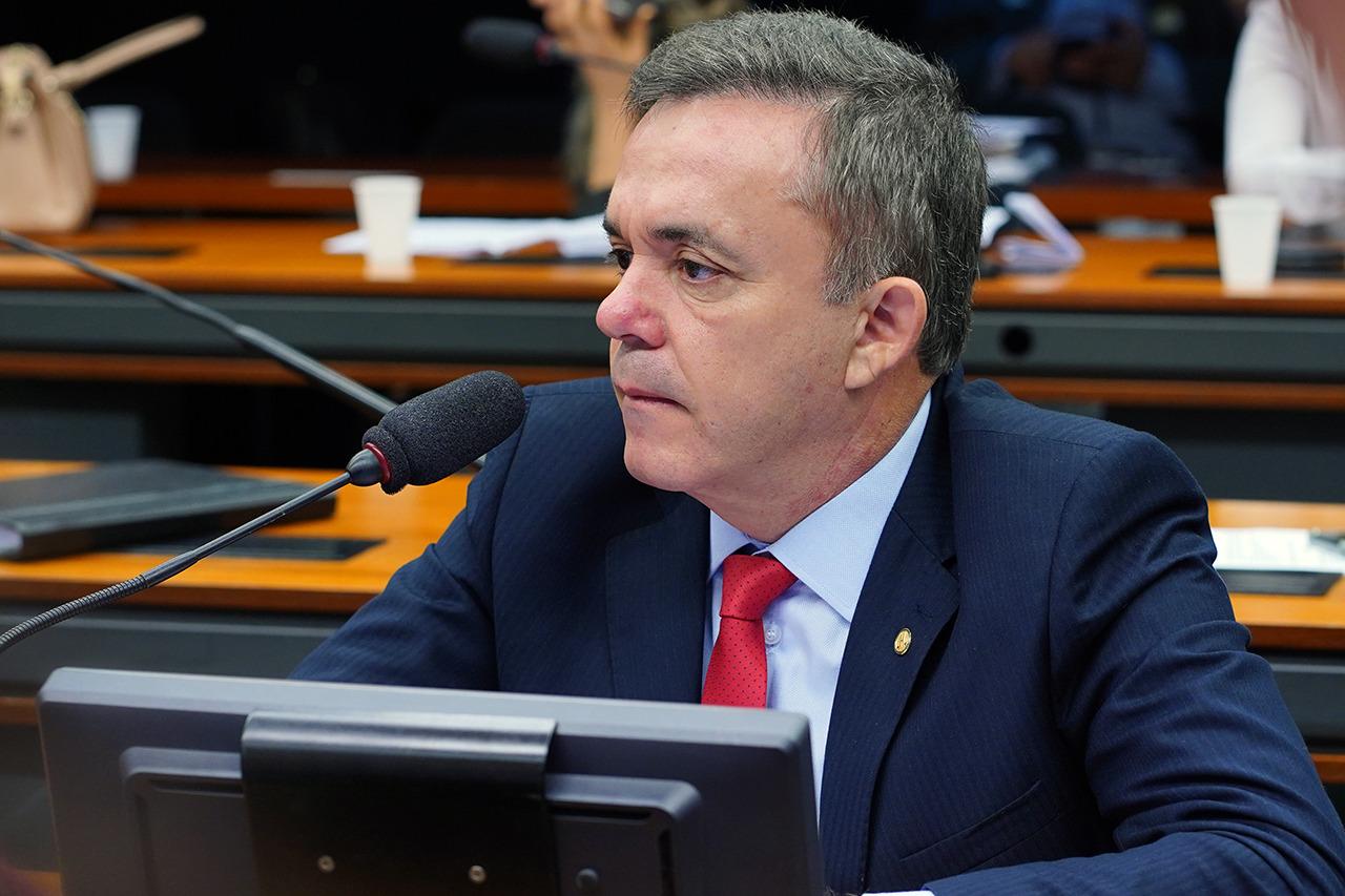 Bancada federal de MS aprova R$ 53 milhões para água nas aldeias, diz Vander Loubet.