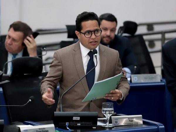 “Foi um clamor das ruas”, diz Papy ao votar pela mudança nas gratificações da Prefeitura de Campo Grande.