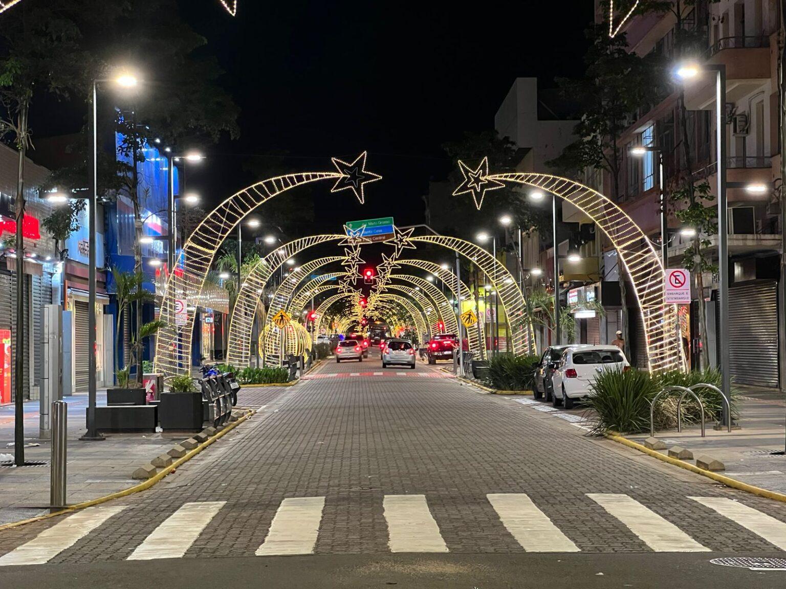 Luzes decorativas serão acesas nesta sexta-feira para marcar o início das festividades natalinas.