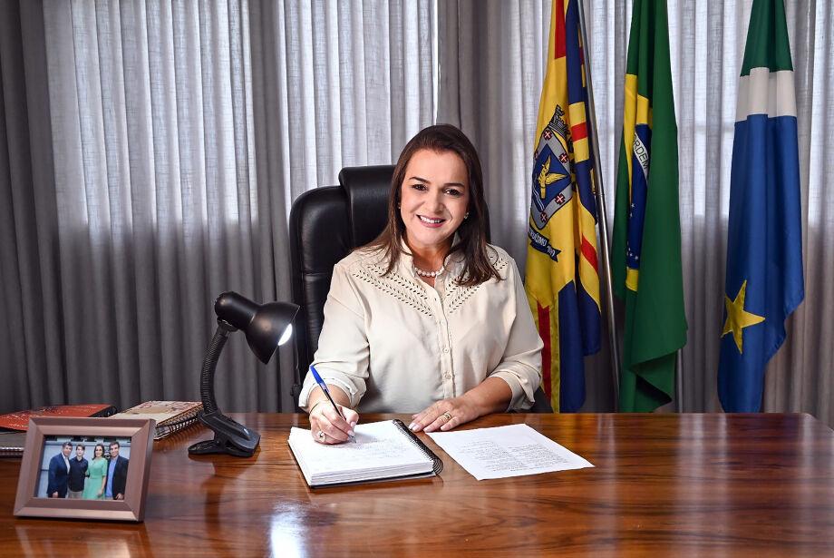 A Prefeita de Campo Grande Adriane Lopes fala um pouco de como vai administrar a capital em 2025, depois de ser reeleita com 222 mil votos, Adriane concedeu uma entrevista ao nosso jornal TOPS DO MS NEWS.