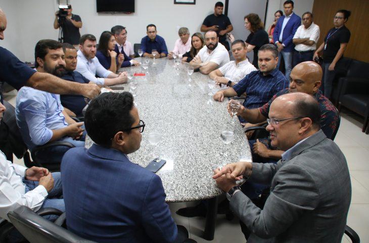 Governador em exercício reforça parcerias em agenda municipalista e harmonia entre poderes.