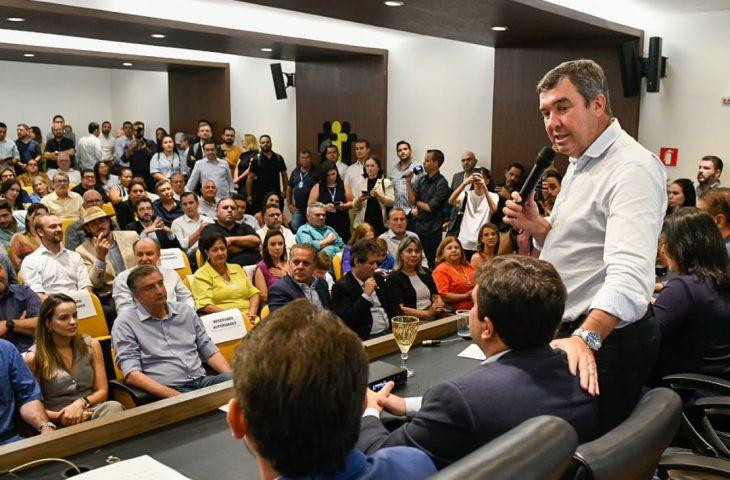 Governador Eduardo Riedel  de Mato Gosso do Sul reforça parceria com os municípios e compromisso com o desenvolvimento regional.