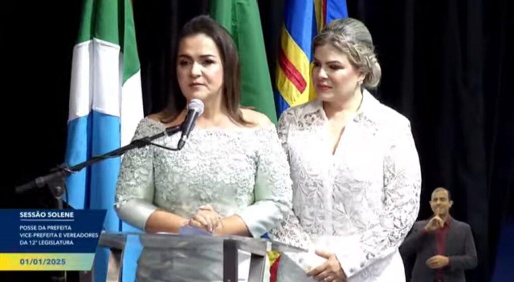 Primeira  mulher prefeita de Campo Grande eleita, Adriane Lopes toma posse ao lado da vice e dos 29 vereadores da Câmara Municipal.