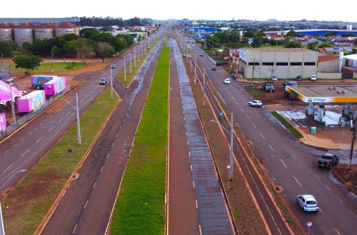 Obras em Dourados e Rio Brilhante impulsionam economia e levam esporte e lazer à população.