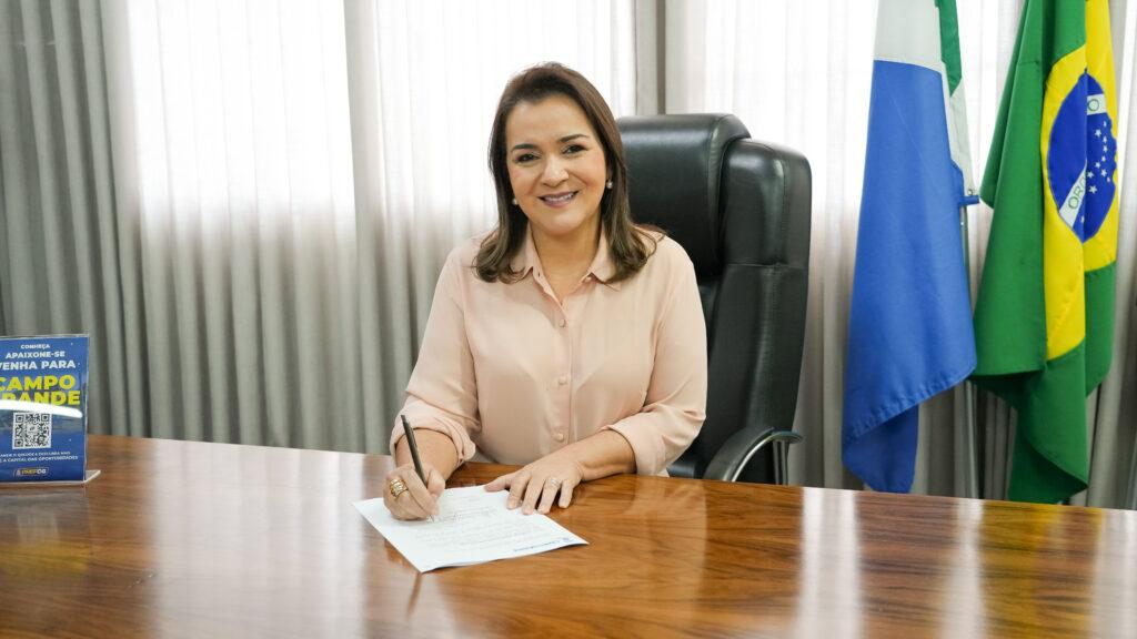 Prefeitos discutem investimentos e fortalecimento do consórcio intermunicipal em reunião.