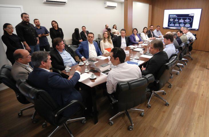 Resultado e eficiência: governador reúne secretários para assinatura dos contratos de gestão.