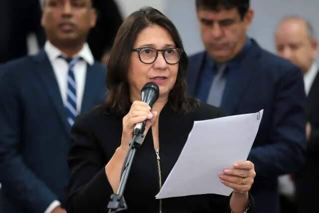 A vereadora Luiza Ribeiro quer contribuição de estudiosos e usuários para CPI do Consórcio.
