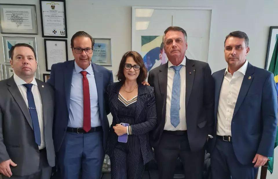 Deputado Rodolfo Nogueira acompanha 2º dia de julgamento ao lado de Bolsonaro e fala em ‘perseguição’