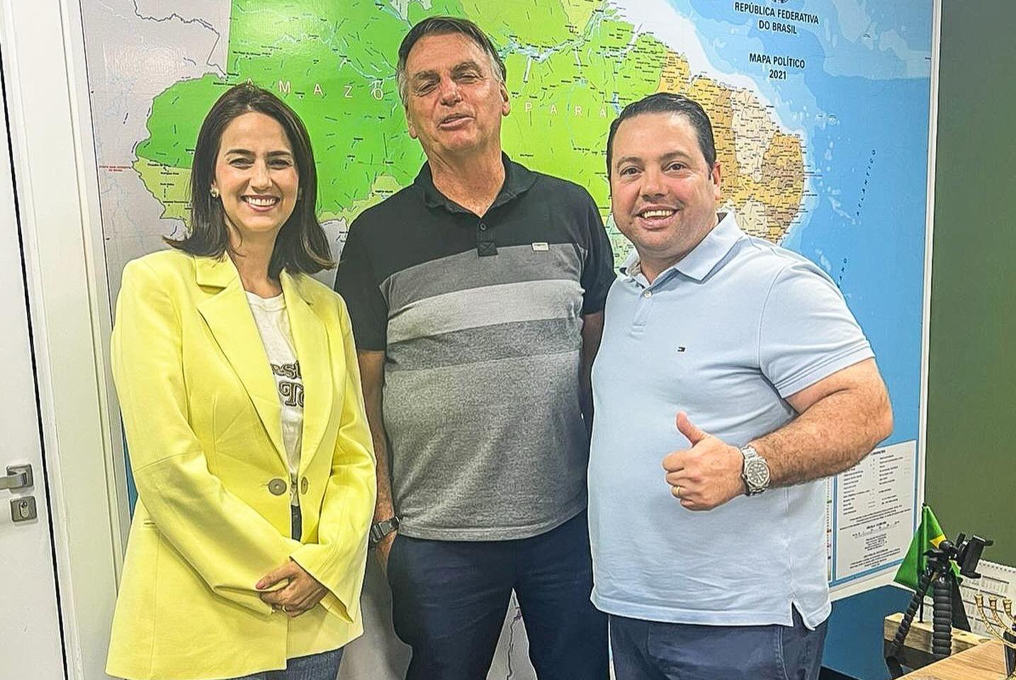 Jair Messias Bolsonaro  anuncia esposa de Rodolfo Nogueira para Senado pelo PL em Mato Grosso do Sul.