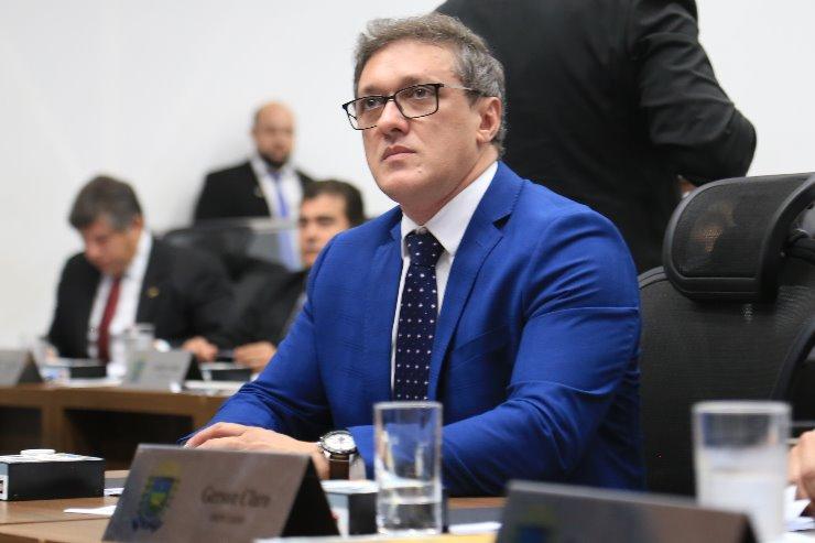 Justiça Eleitoral nega tutela de urgência para suplente do PDT que busca vaga do Deputado  Lucas de Lima.