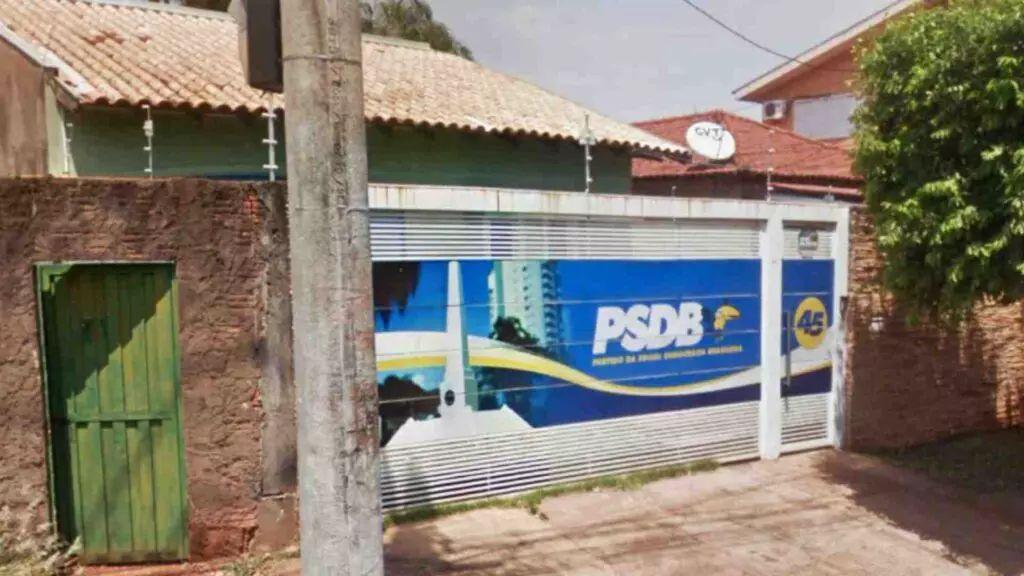 Justiça encontra R$ 2,7 mil nas contas de Claudinho Serra para arcar com prejuízos em antiga sede do PSDB.