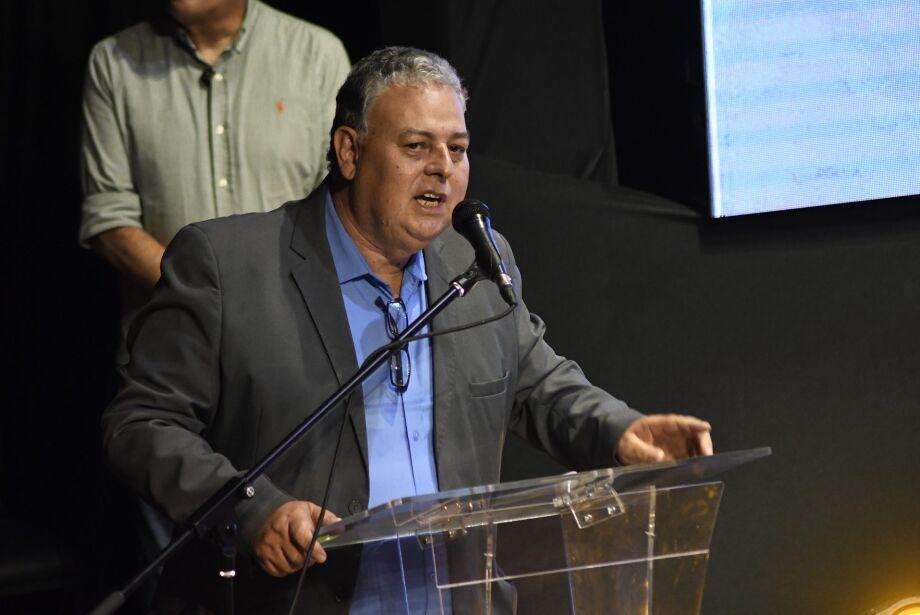 Presidente da União dos Vereadores vira réu por desvio de dinheiro da entidade.
