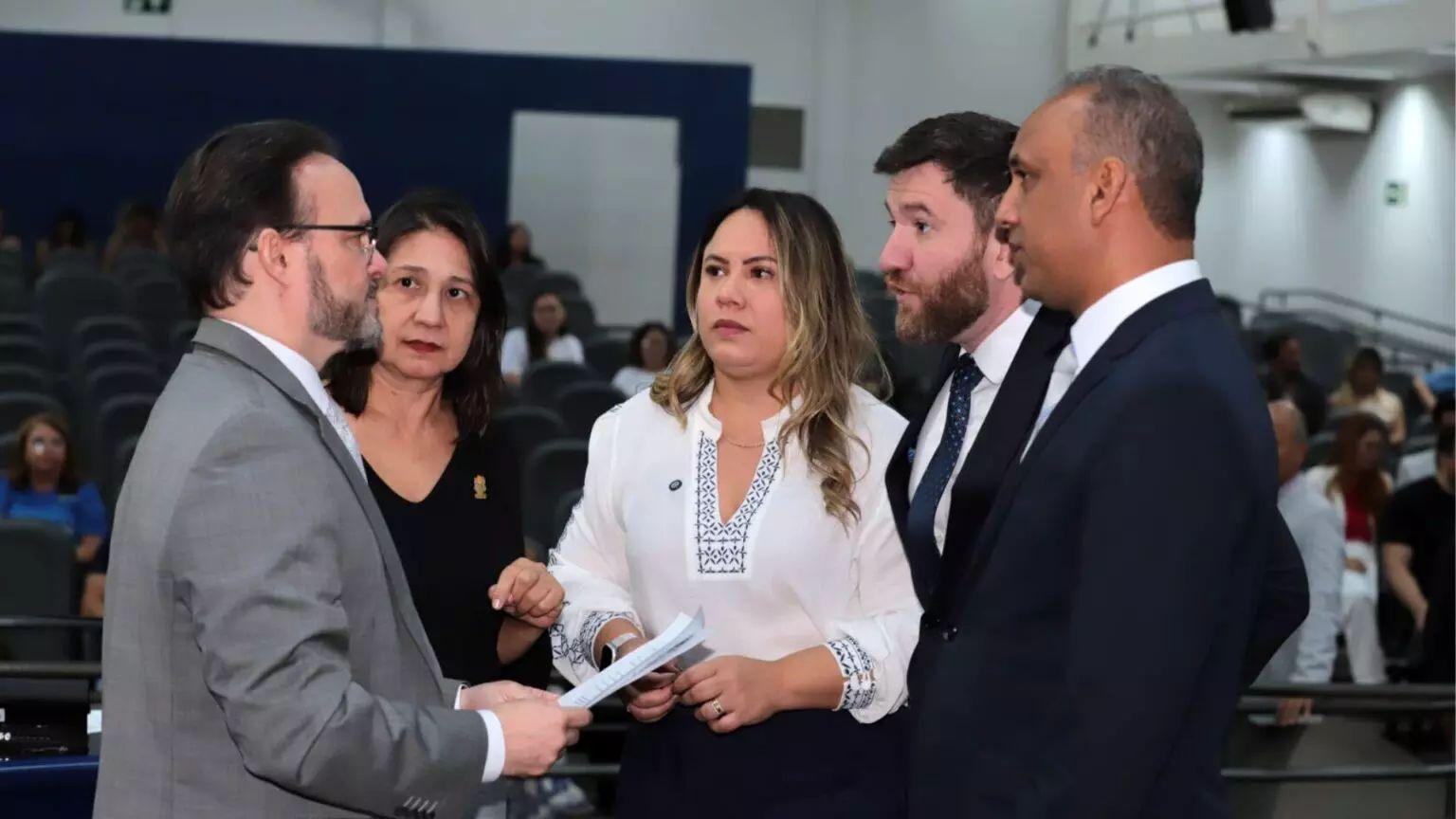 Vereadores da Câmara Municipal devem convocar Consórcio Guaicurus para CPI sobre transporte público na Capital.