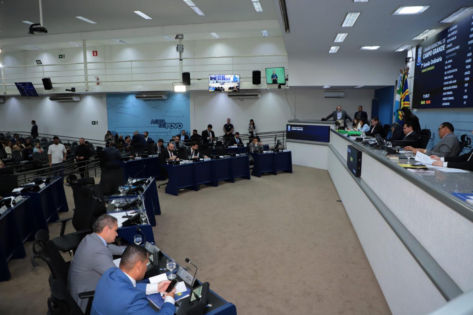 Vereadores votam na terça-feira Veto à gratuidade no transporte público para mulheres vítimas de violência.