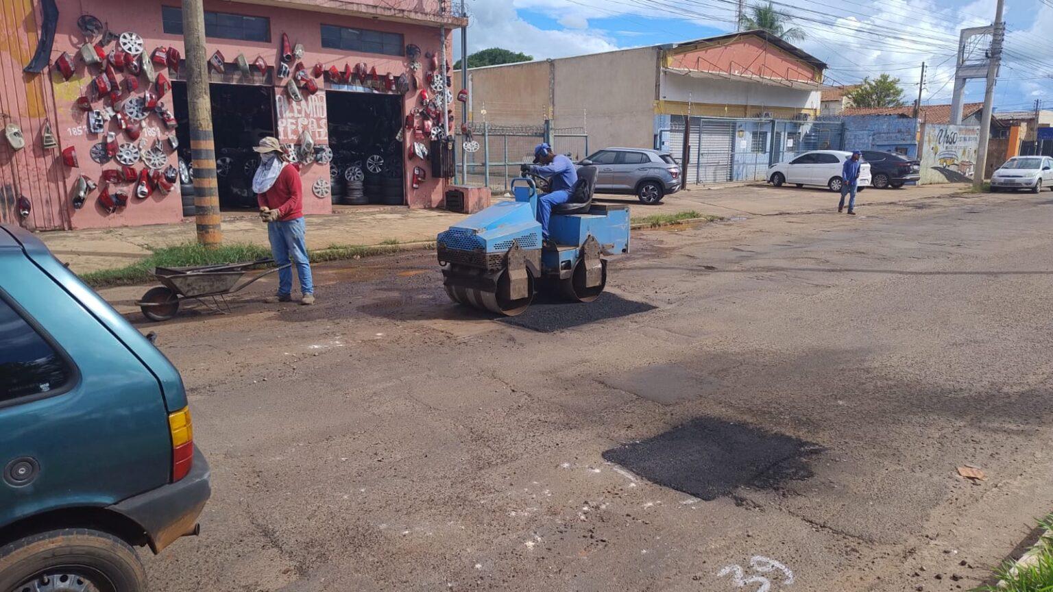 Força-tarefa da Prefeitura mantém ritmo intenso no tapa-buracos.