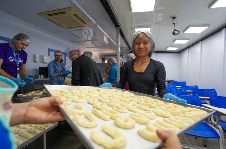 Oficina de chipa de mandioca e serviços essenciais marcam a 6ª edição do MS em Ação.