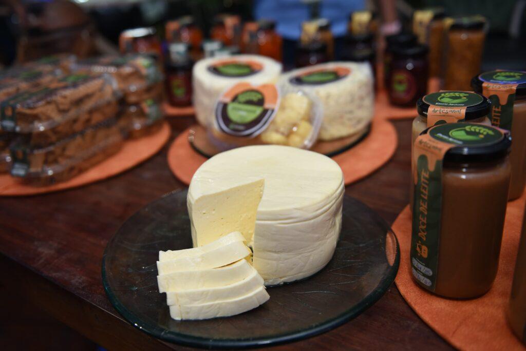 8ª Festa do Queijo de Rochedinho acontece neste sábado (10) com gastronomia e atrações culturais.
