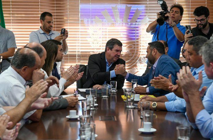 Alcinópolis apresenta projetos para pavimentar serras, novo bairro e reforma em unidade de saúde.