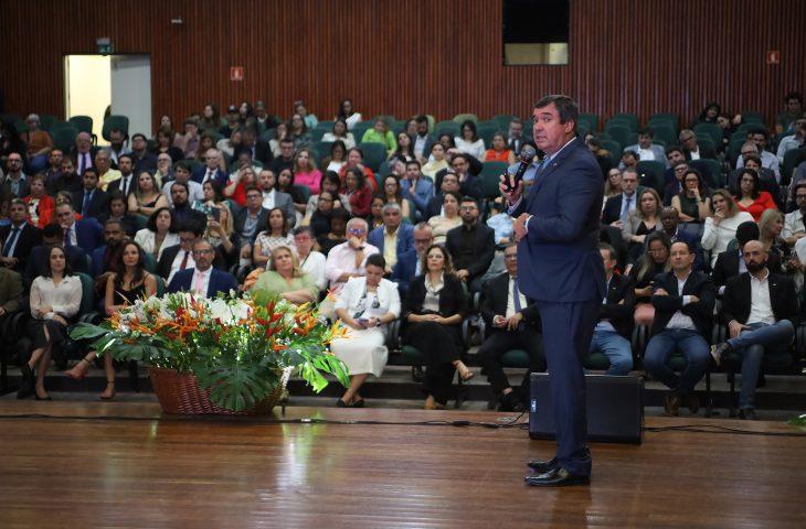 Governo de MS apresenta avanços do Estado em fórum nacional e reforça compromisso com futuro sustentável.
