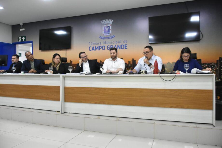 Prefeitura Municipal de Campo Grande investiga repasse de R$ 20 milhões entre Consórcio e empresa fora do contrato.